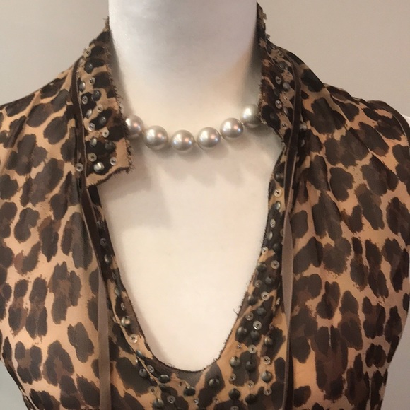 Animal print dress. - Picture 2 of 11